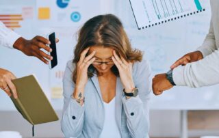 Nesim Issa Tafich propone estrategias para prevenir el burnout laboral